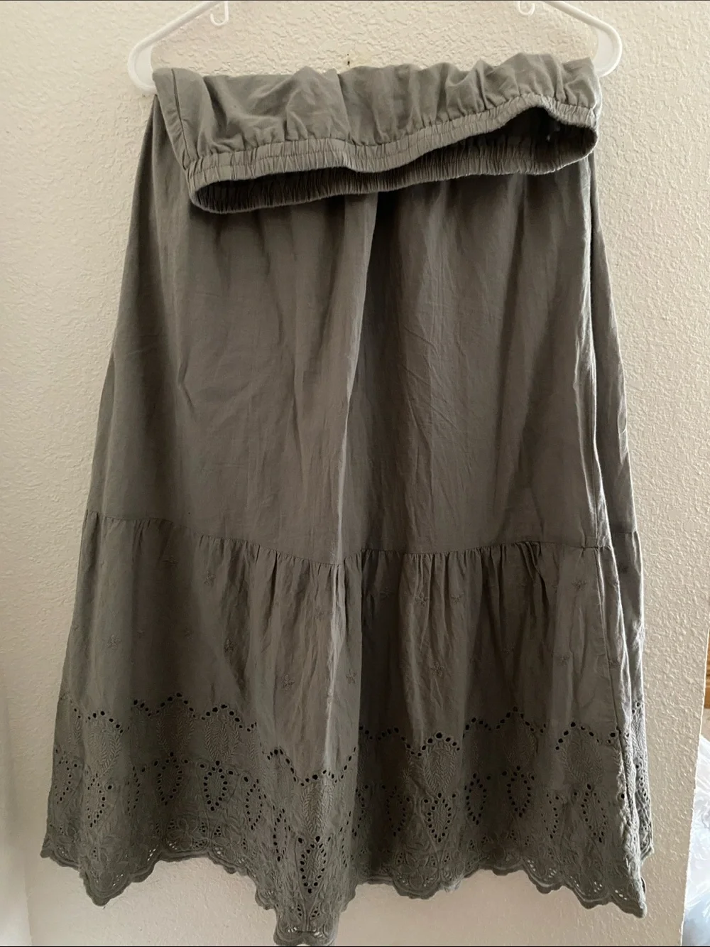 Neuflora Delphi Skirt - Dusty Sage, Size Small - Picture 3 of 7